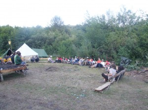 Pjesma se ponovo ori logorom